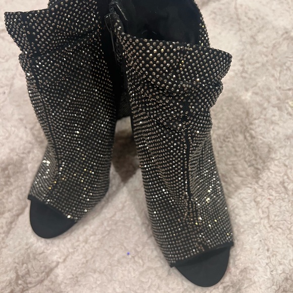 Gianni Bini open toe booties. Only worn once. Still have box. Very sparkly. - Picture 3 of 6